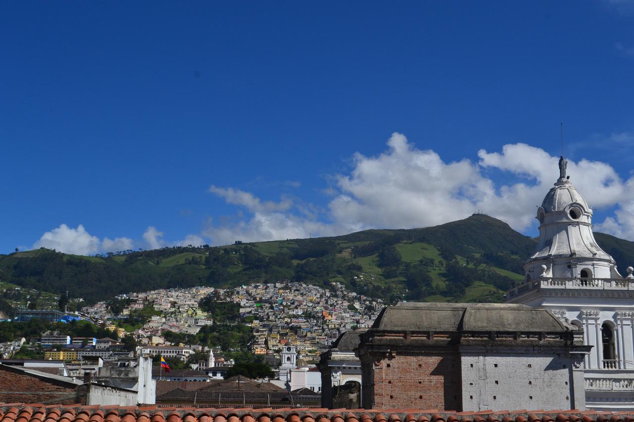 Hostal Quito Cultural Exterior photo