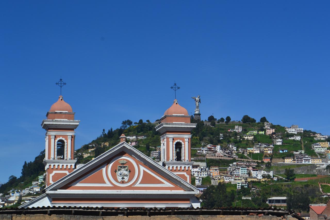 Hostal Quito Cultural Exterior photo